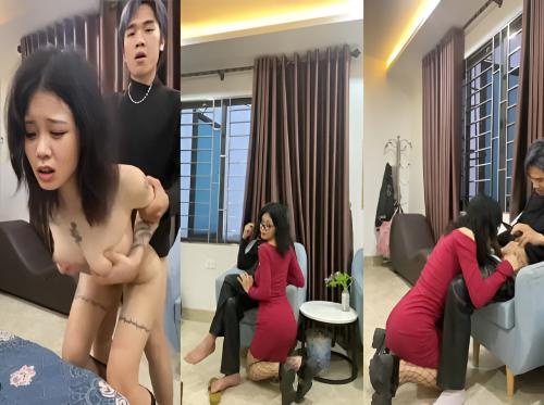 Saat bermain game, dia meminta untuk meniduriku...